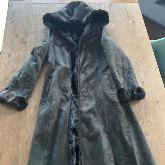 SHEARLING LONG HOODED COAT - Picture 10 of 14